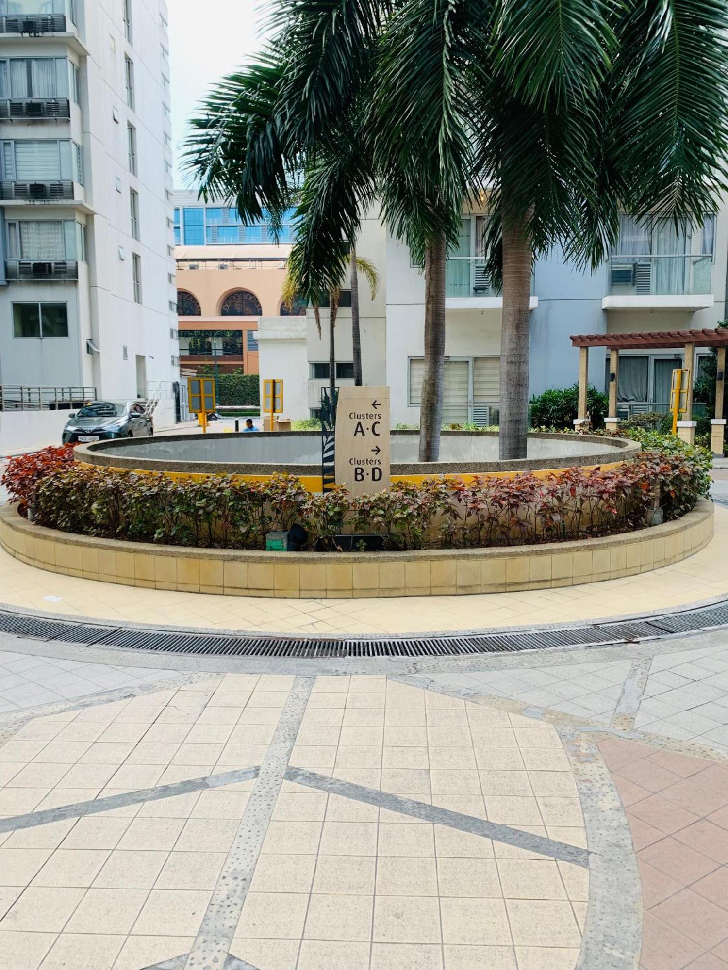 One Palm Tree Villas Condominium - Studio 7Th Fl With Balcony - Across Terminal 3 Airport Pasay Eksteriør billede