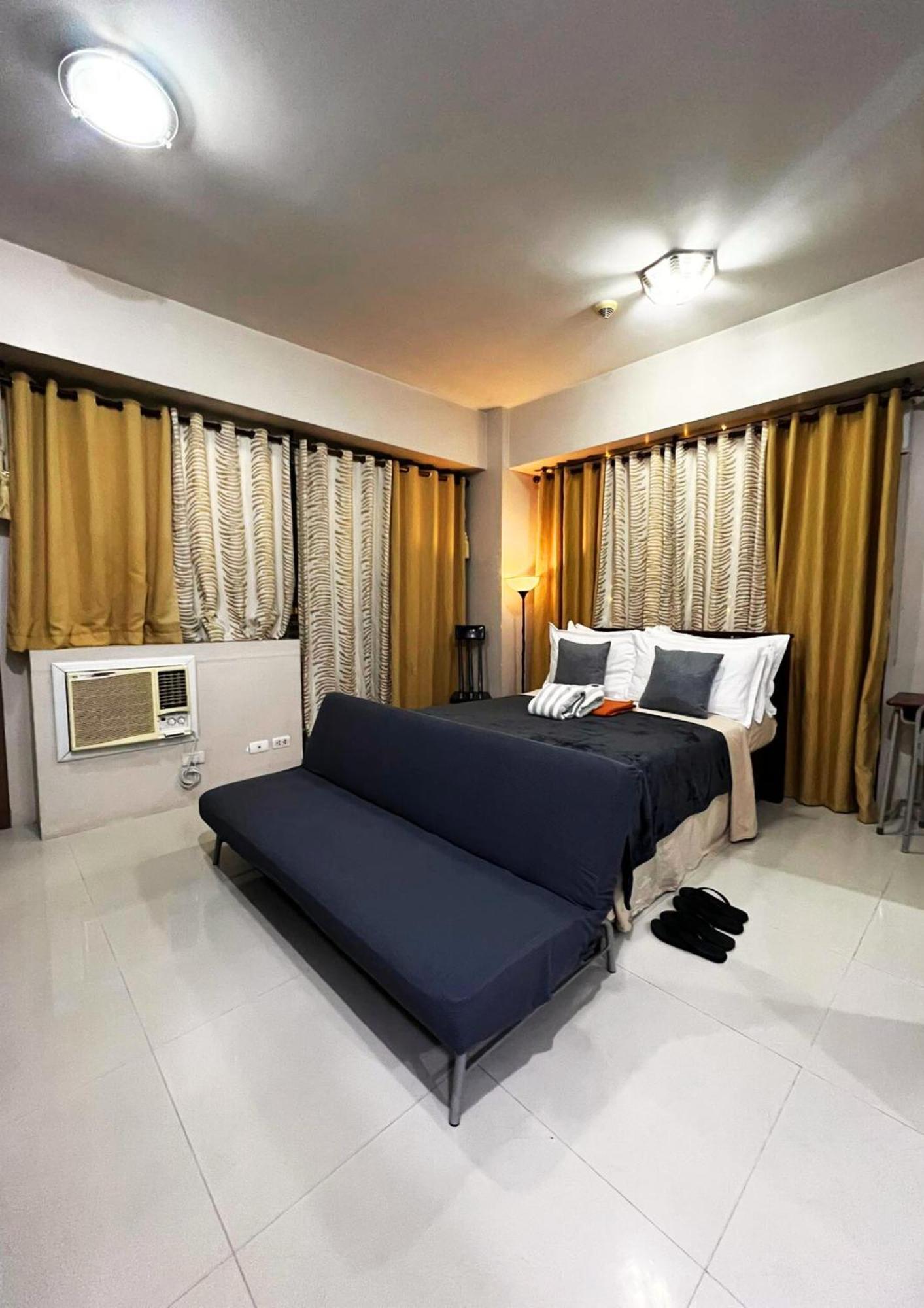 One Palm Tree Villas Condominium - Studio 7Th Fl With Balcony - Across Terminal 3 Airport Pasay Eksteriør billede