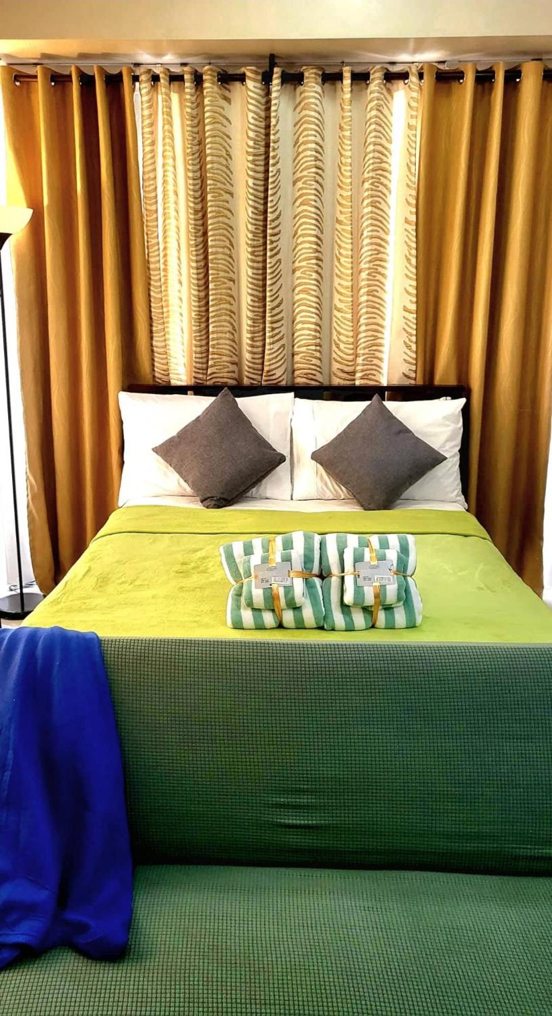 One Palm Tree Villas Condominium - Studio 7Th Fl With Balcony - Across Terminal 3 Airport Pasay Eksteriør billede