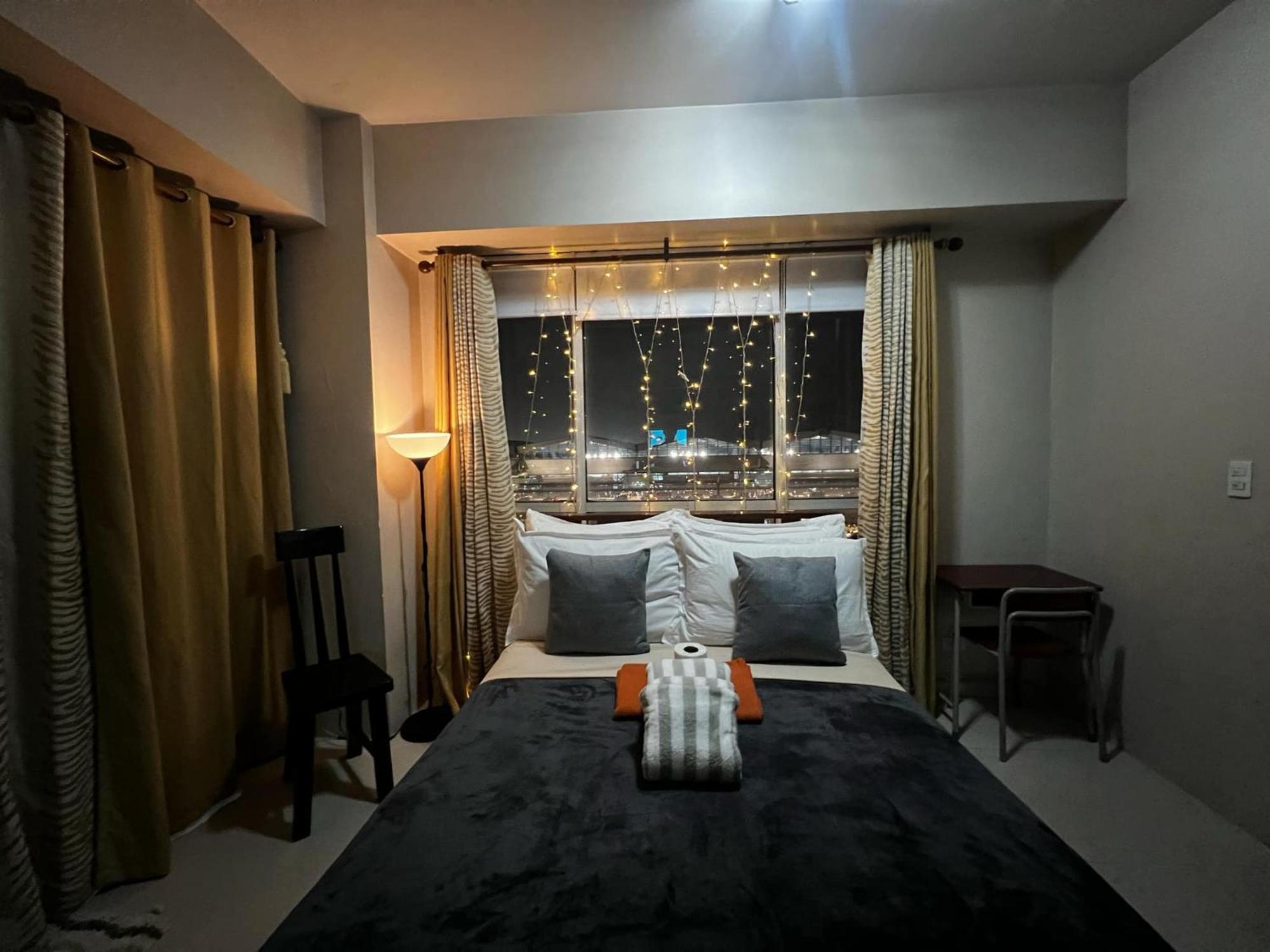 One Palm Tree Villas Condominium - Studio 7Th Fl With Balcony - Across Terminal 3 Airport Pasay Eksteriør billede