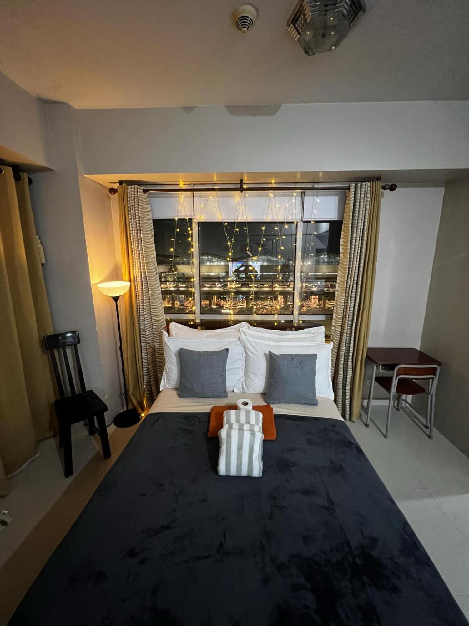 One Palm Tree Villas Condominium - Studio 7Th Fl With Balcony - Across Terminal 3 Airport Pasay Eksteriør billede